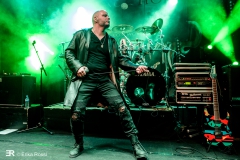 Black Hole, Le Grillen