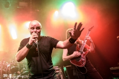 Black Hole, Le Grillen