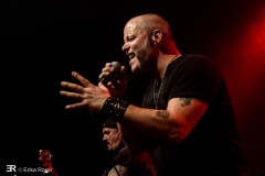 Black Hole, Le Grillen