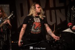 Devil's Gun - Le Grillen