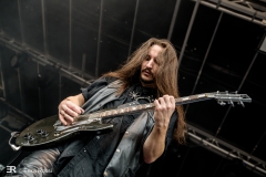 Pillorian, Baden In Blut